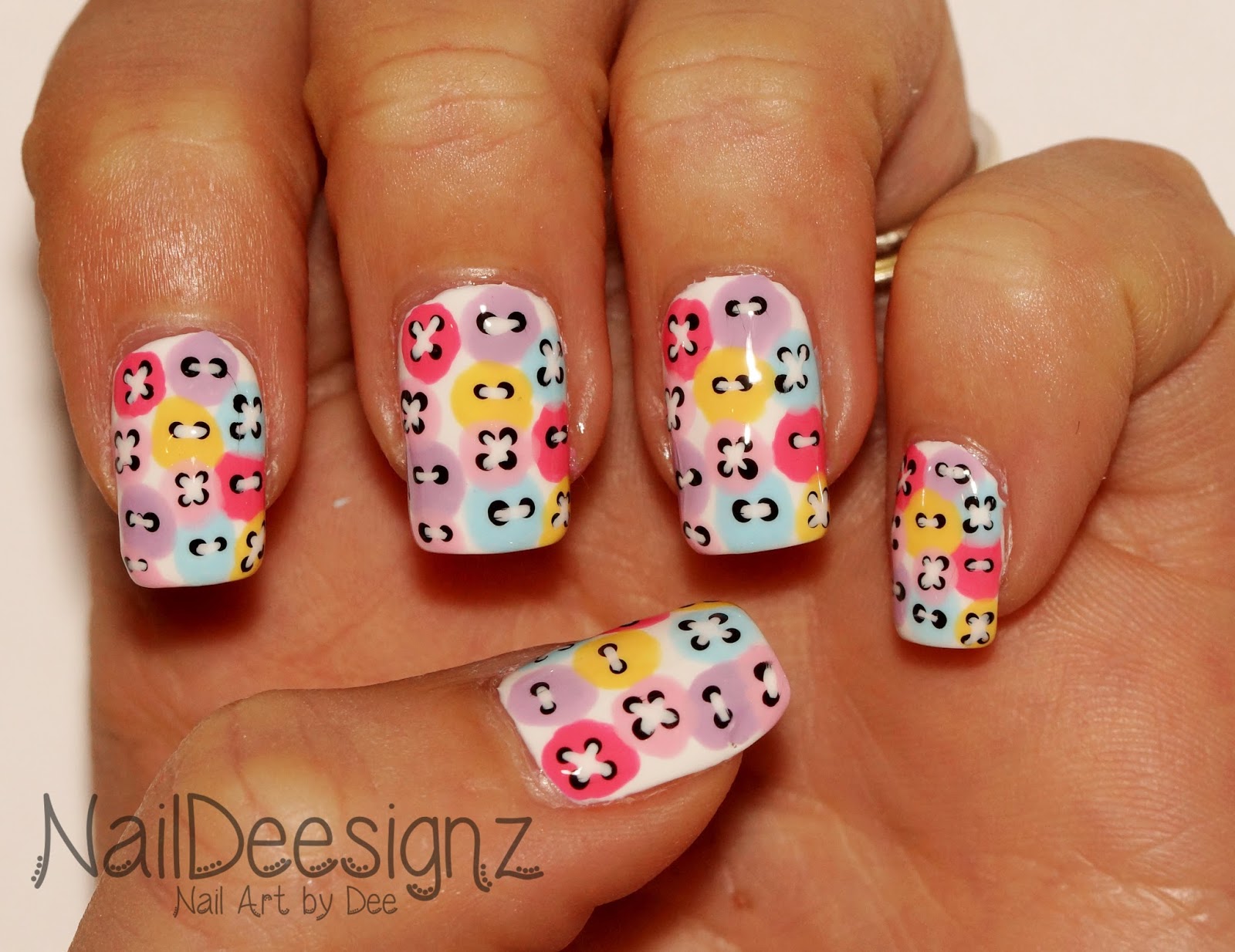 NailDeesignz Button Nail Art