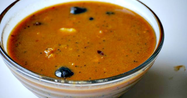 Parangikai Vathakozhambu / Pumpkin Tamarind Sambhar