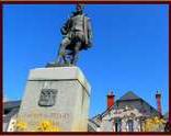 Statue de Joachim du Bellay.