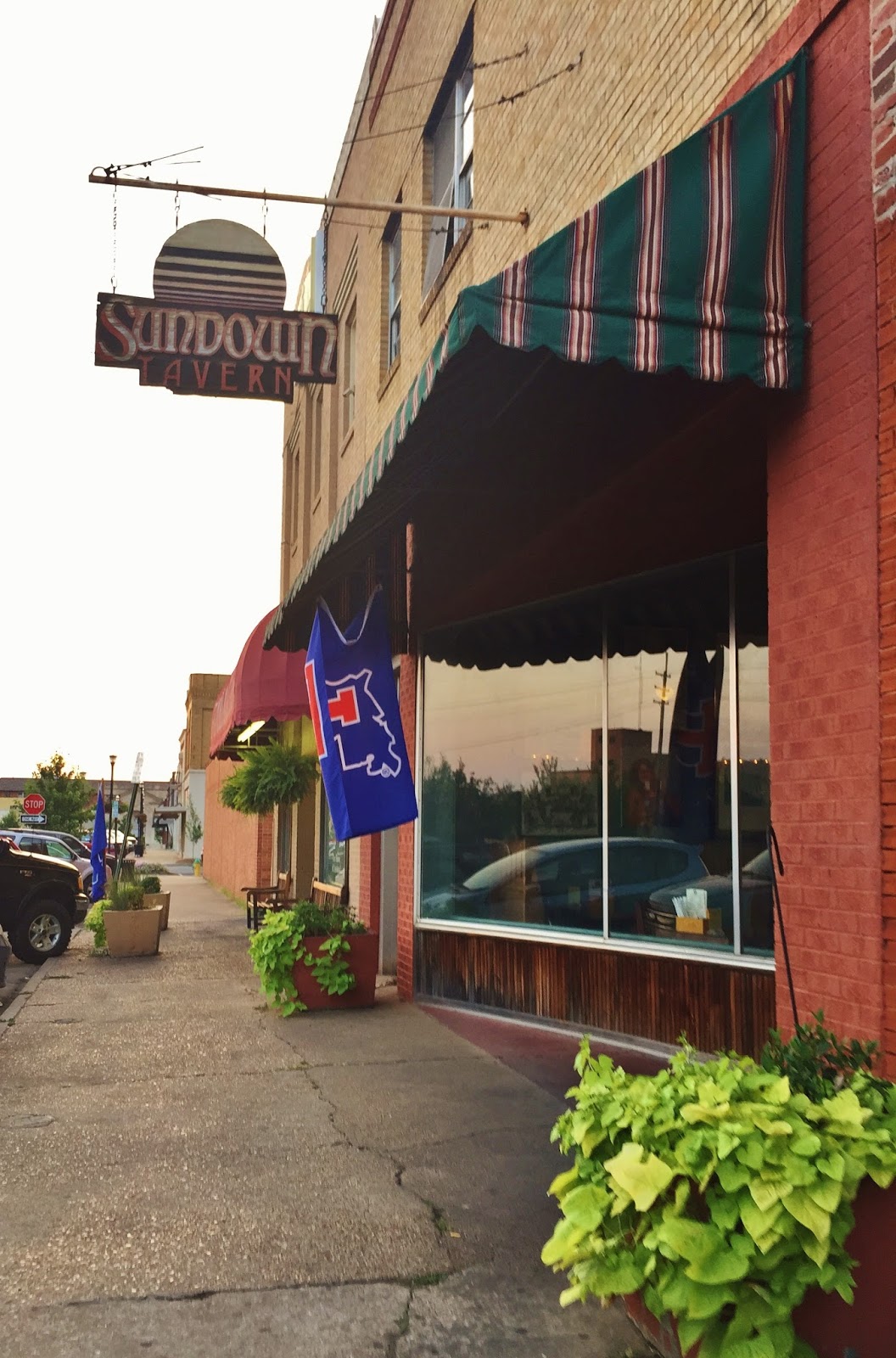 Experience Ruston Sundown Tavern A Local Ruston Landmark