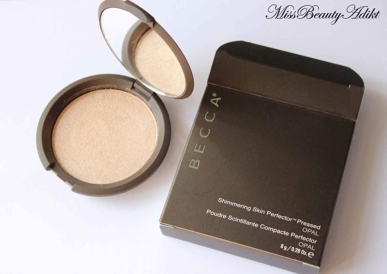 Becca_Shimmering_Skin_Perfector_Pressed_Opal.JPG