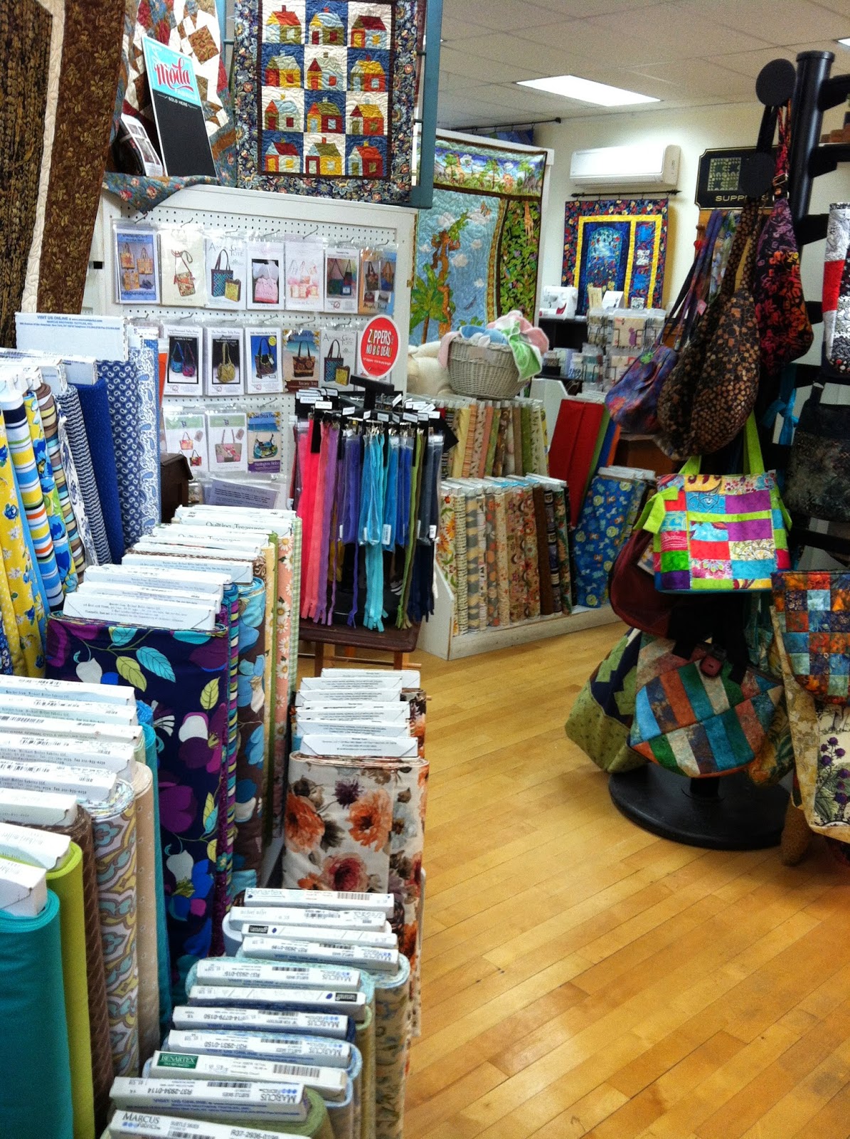 Whitt's Kits Fabrics & Crafts