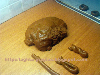 Τα φαγητά της γιαγιάς - Μουστοκούλουρα με σουσάμι Τα φαγητά της γιαγιάς - Μουστοκούλουρα με σουσάμι