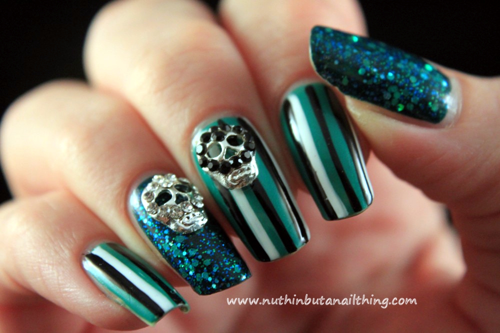 Stripy skull nail art