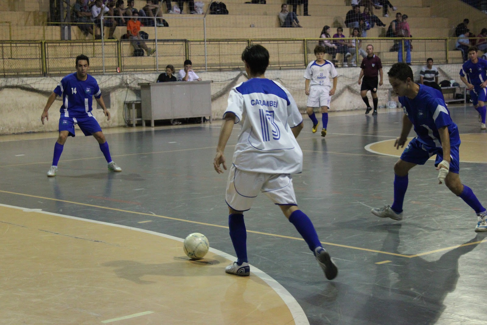 Semifinais da Liga G8 de Futsal ocorrem nesta quinta-feira, 23, em