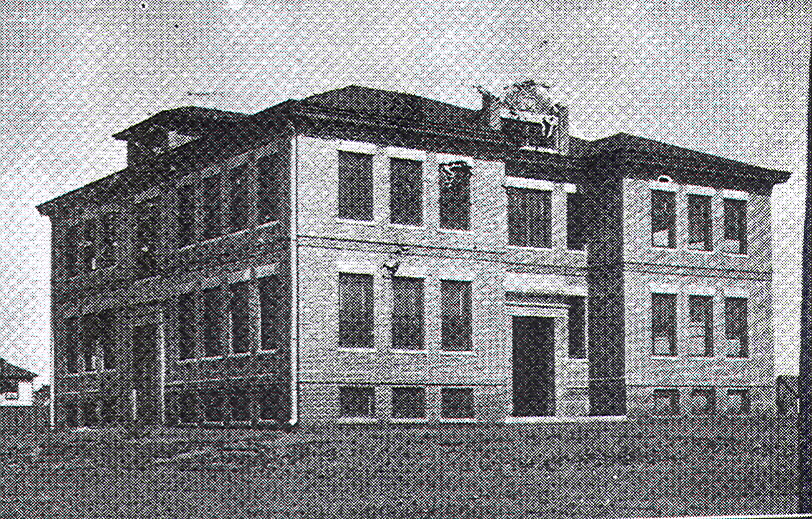 Tillman County Chronicles History of Frederick Schools to 1922