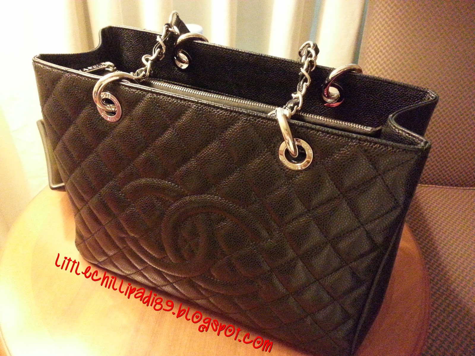 Review CHANEL GST, Grand Shopping Tote, Pros & Cons