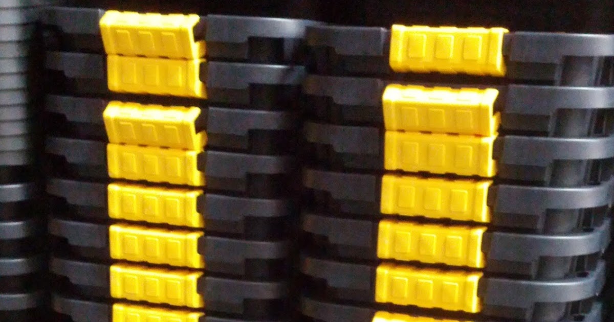 Tough Box 12 Gallon Latching Tote Storage Container Costco Weekender