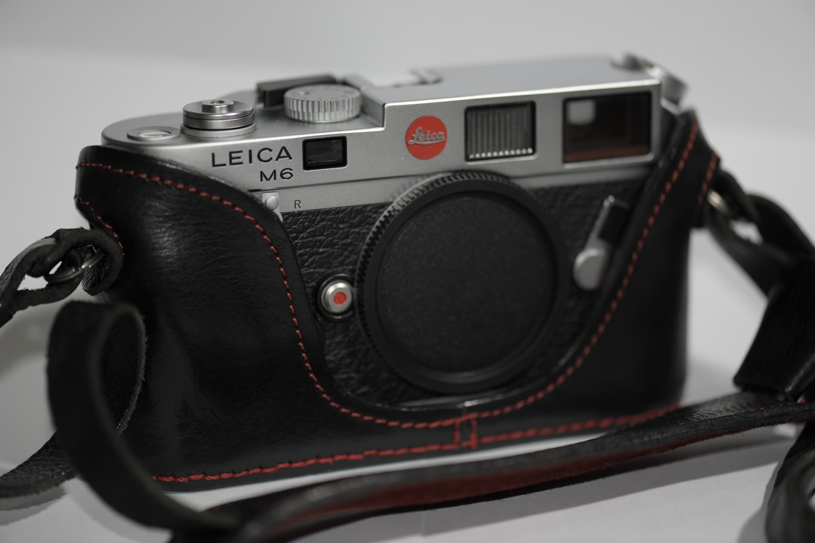 Rise of Leicamen! The Leica M6 enterence into rangefiner world