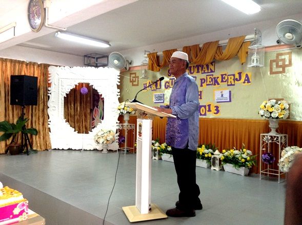 Sambutan Hari Guru Dan Pekerja SMKIH 2013 Sambutan Hari Guru Dan Pekerja SMKIH 2013