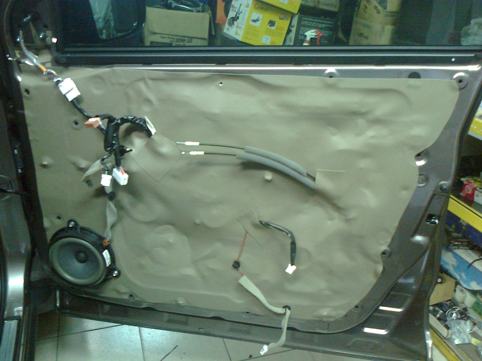 EB AUDIO nissan murano original bose audio system update / plus sound proofing & 12 ''subwoofer