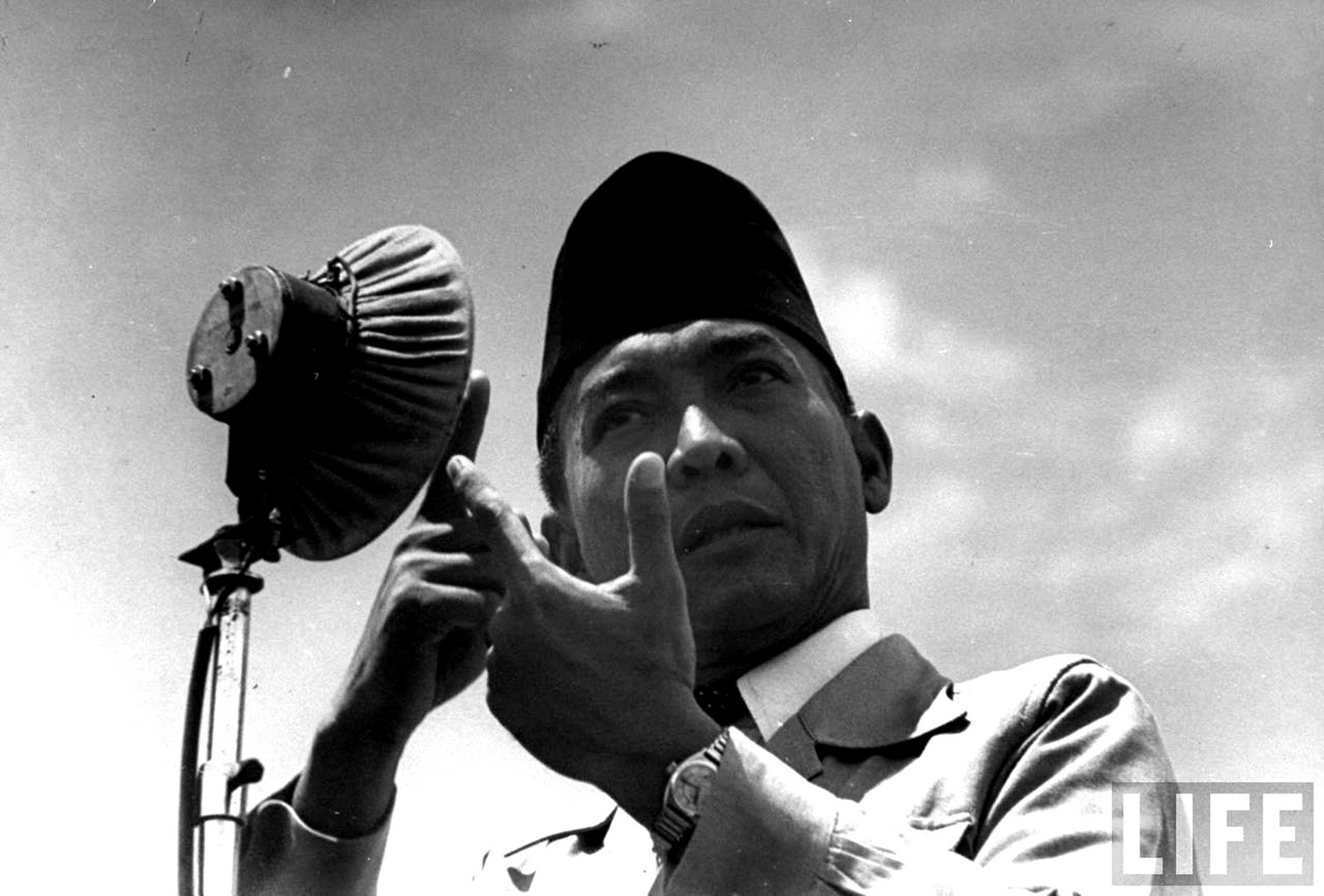 Kata Mutiara Bung Karno ~ Presiden Ir. Soekarno