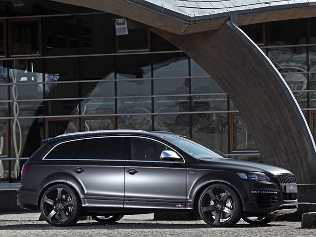 Black Audi Suv