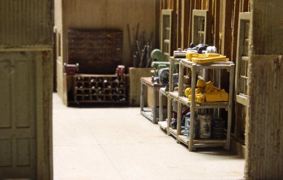 [Image: Lud+Equip+17.jpg]