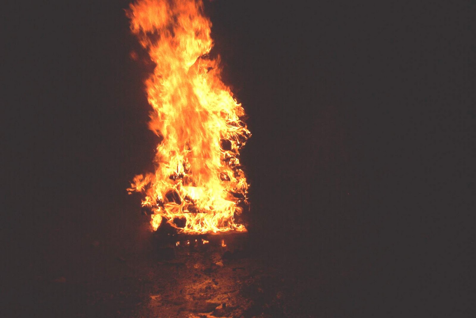 Two Graces Taos Christmas In Taos & the Taos Pueblo Deer Dance