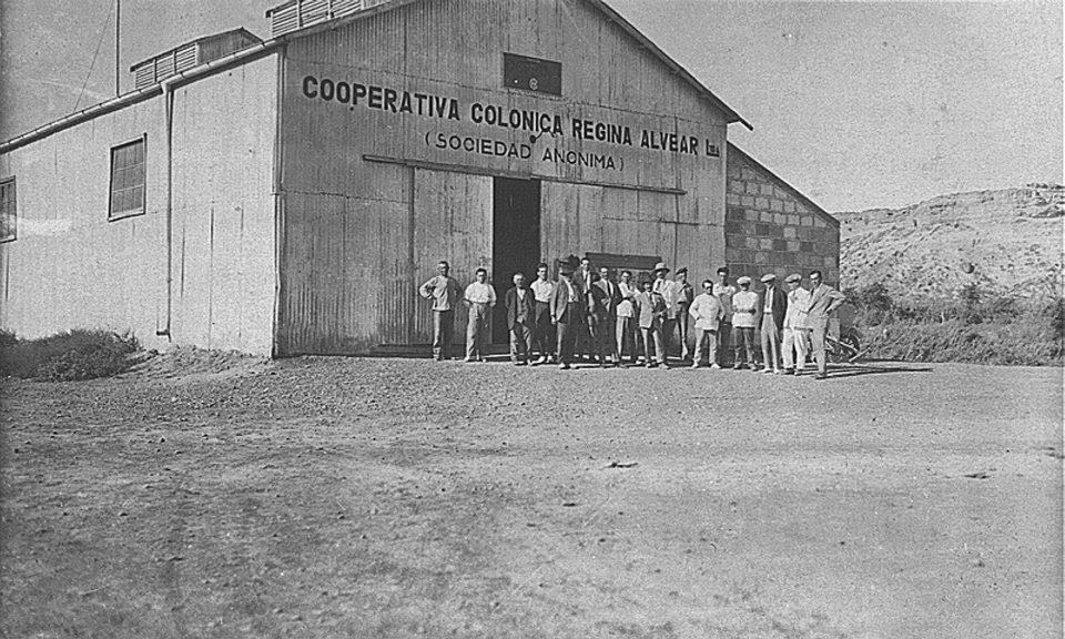 COOPERATIVA COLÓNICA REGINA ALVEAR.