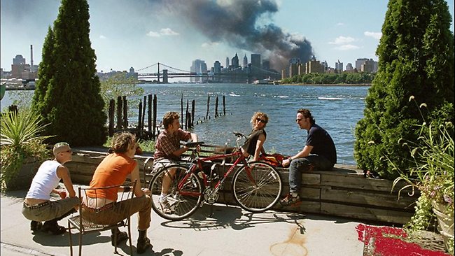 thomas-hoepker-iconic-9-11-image-of-people-watching-twin-towers-burn.jpg