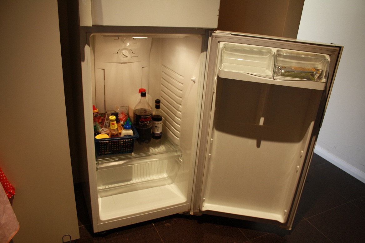 twenty5seven The easiest way to a sparkling fridge