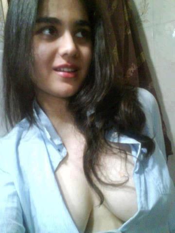 Tetek Gadis Perawan Cantik Montok Ngempung Menonjol