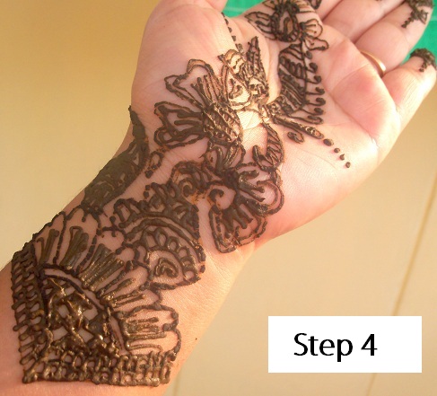 Henna Tattoos  on Mehndi Tattoo Designs  Getting And Applying Mehndi Tattoo Design  Step