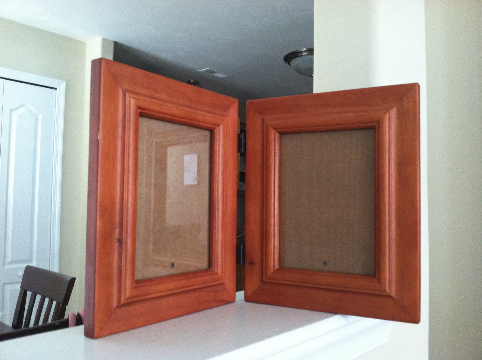 Make it Create by LillyAshley...Freebie Downloads Decorate for less...Wrapping paper Wall