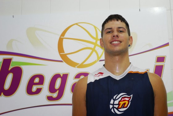BASKET ALICANTI JOEL GARCÍA FICHA POR EL HERO JAIRIS