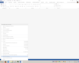 Menú contextual de la barra de estado de Microsoft Word 2013 con la opción «Ver accesos directos» resaltada