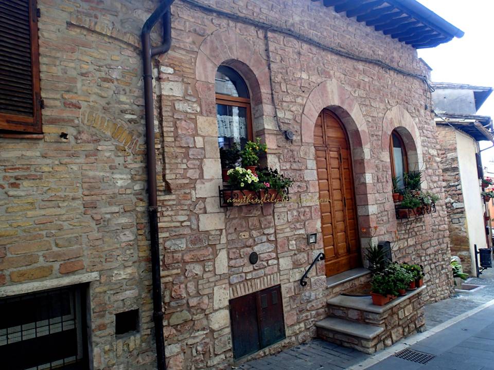 anythinglily The Lovely Homes Of Assisi