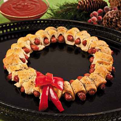 hotdog_wreath.jpg