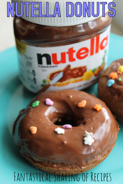Nutella Donuts: fluffy #donuts made with #Nutella and dipped in a Nutella glaze | www.fantasticalsharing.com