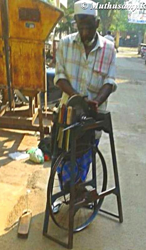 Livelihoods INDIA Sharpening knives for a living 