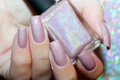 Swatch of the nail polish "Forgotten Paths" from Chaos & Crocodiles
