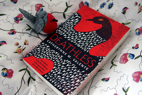 http://1.bp.blogspot.com/-C9xNju0AoIE/UxhdvlByApI/AAAAAAAAB1M/dfag4griScI/s1600/catherynnevalente-deathless.png