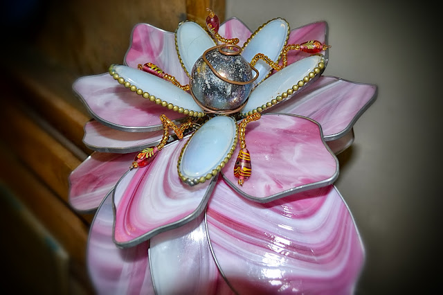 The Outlaw Gardener: A Different Kind of Flower Gardening