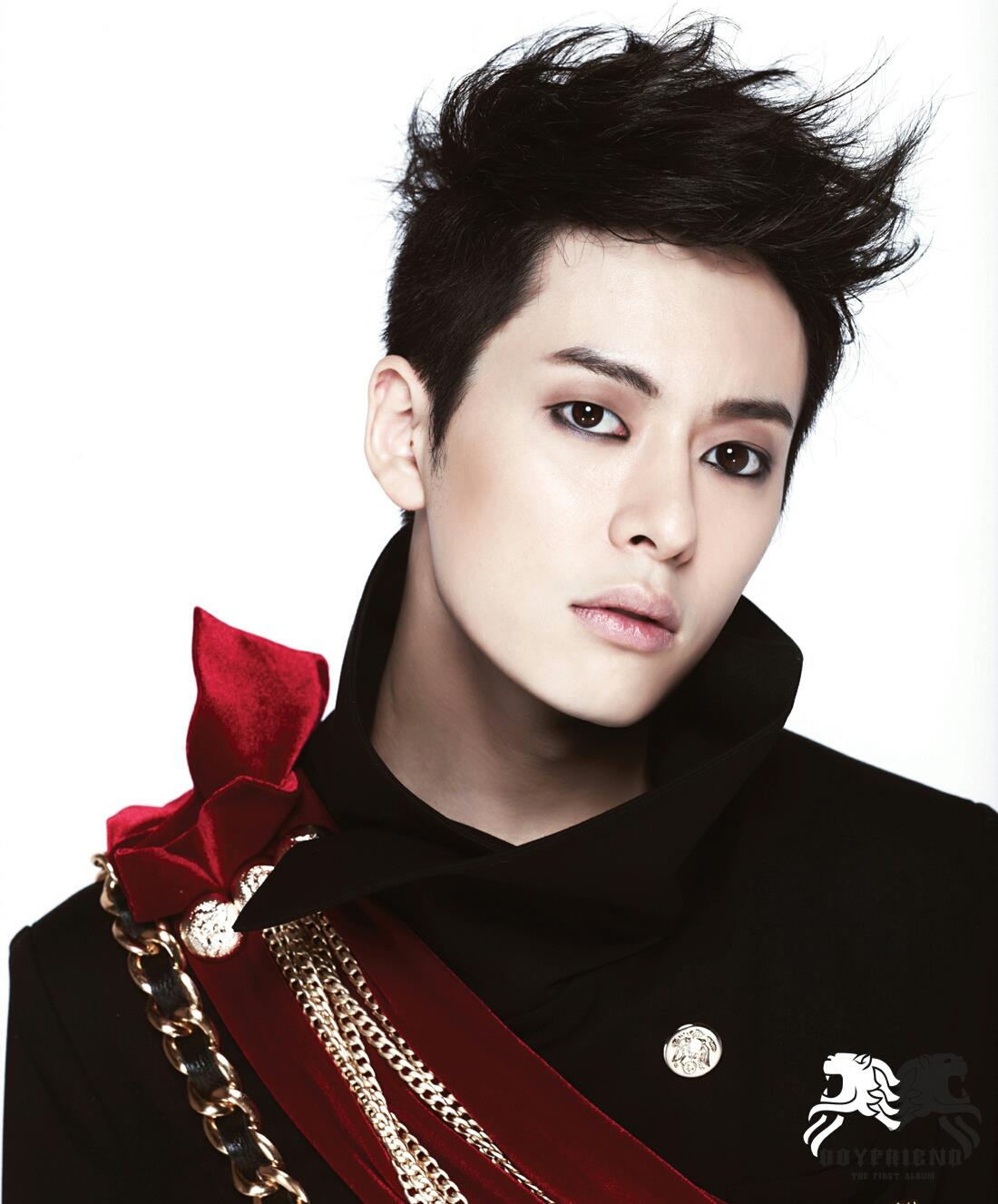 K-pop: Kim Dong Hyun
