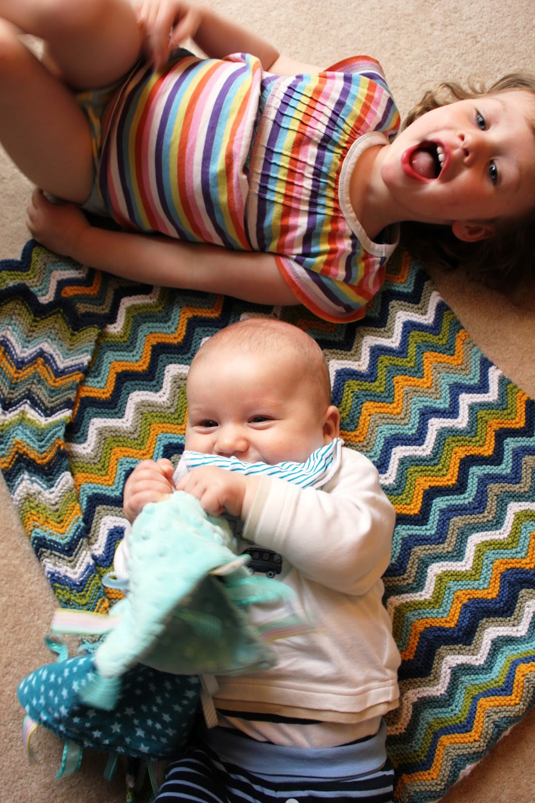 Country Rose Arthur's blanket is finally finished!