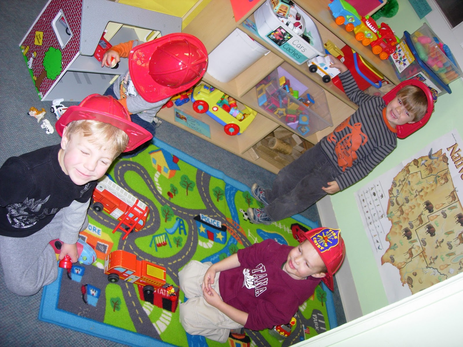 The Early Preschool Classroom: Theme of the Week: Community Helpers!