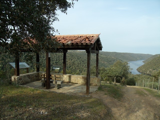 ACASANVI HERRERA DE ALCÁNTARA