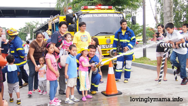 Kidsville - activities for kids - homeschooling - homeschooling in Bacolod - Bacolod City - Bacolod mommy blogger-  talisay city - Negros Occidental - The District North Point - teaching kids - field trip - educational fair - sisters - daughters - girls - Chamber Volunteer Fire Brigade - firemen for a day