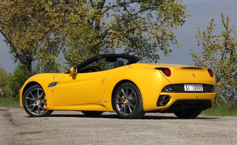 Ferrari California 2013