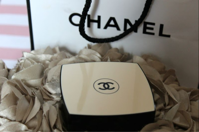Chanel Les Beiges Healthy Glow Pressed Powder