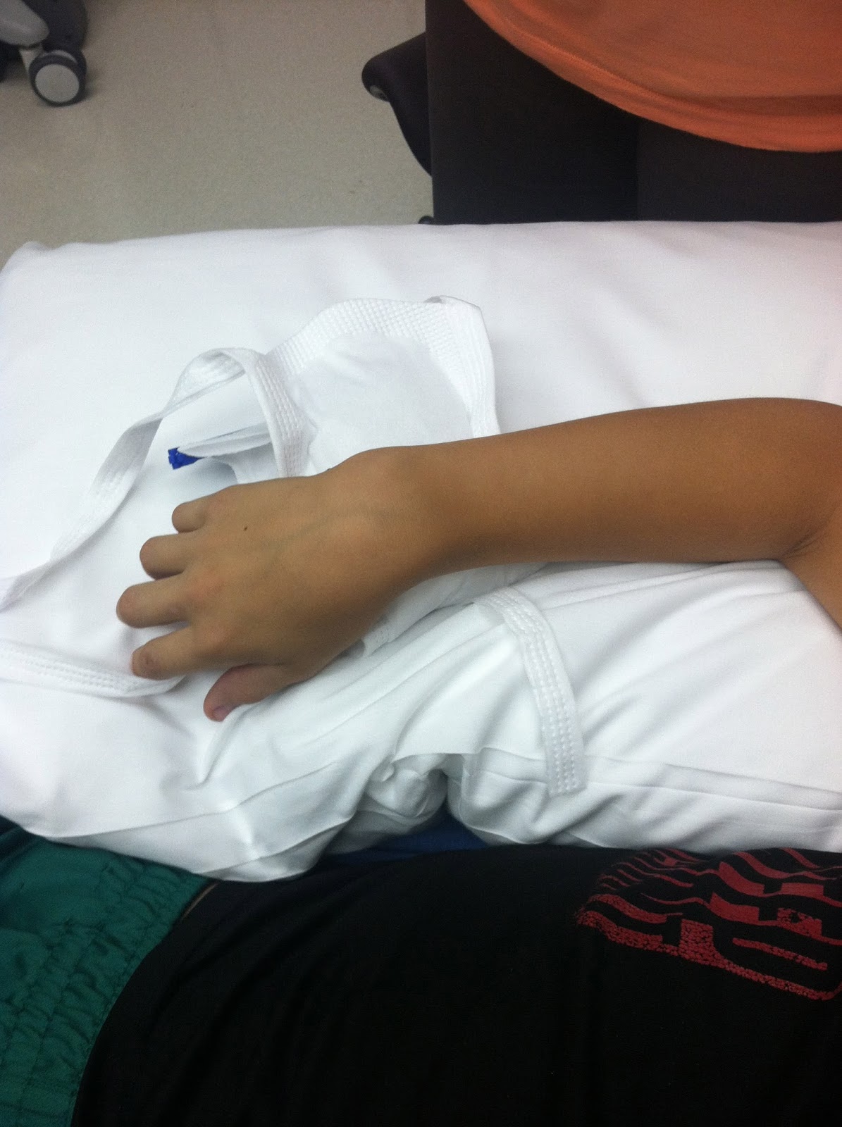 The Arnott Family Blog Broken Wrist