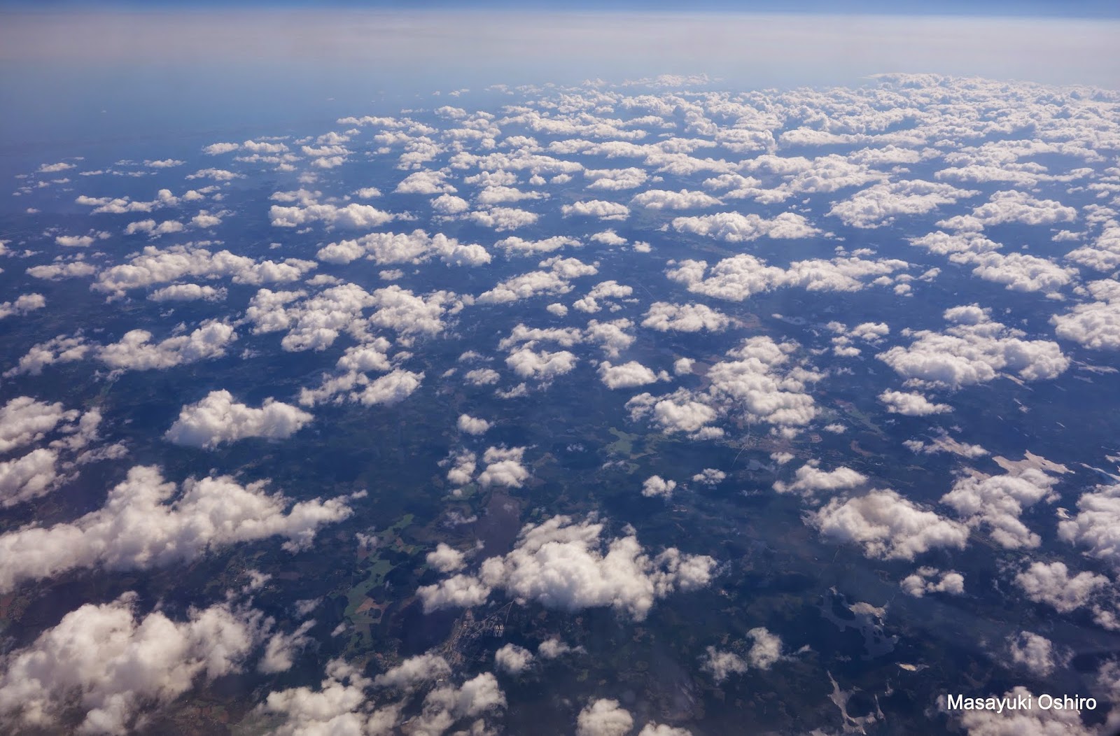 ベルギー移住生活 Klm で空の旅