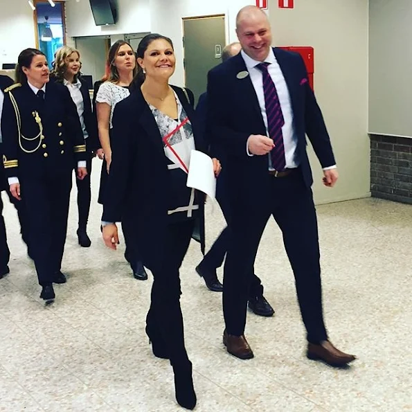 Crown Princess Victoria of Sweden attended a conference organized by Emerich Foundation in Viksjö School of Jarfalla municipality near Stockholm together with Emerich Roth who is a Swedish author and academician.
