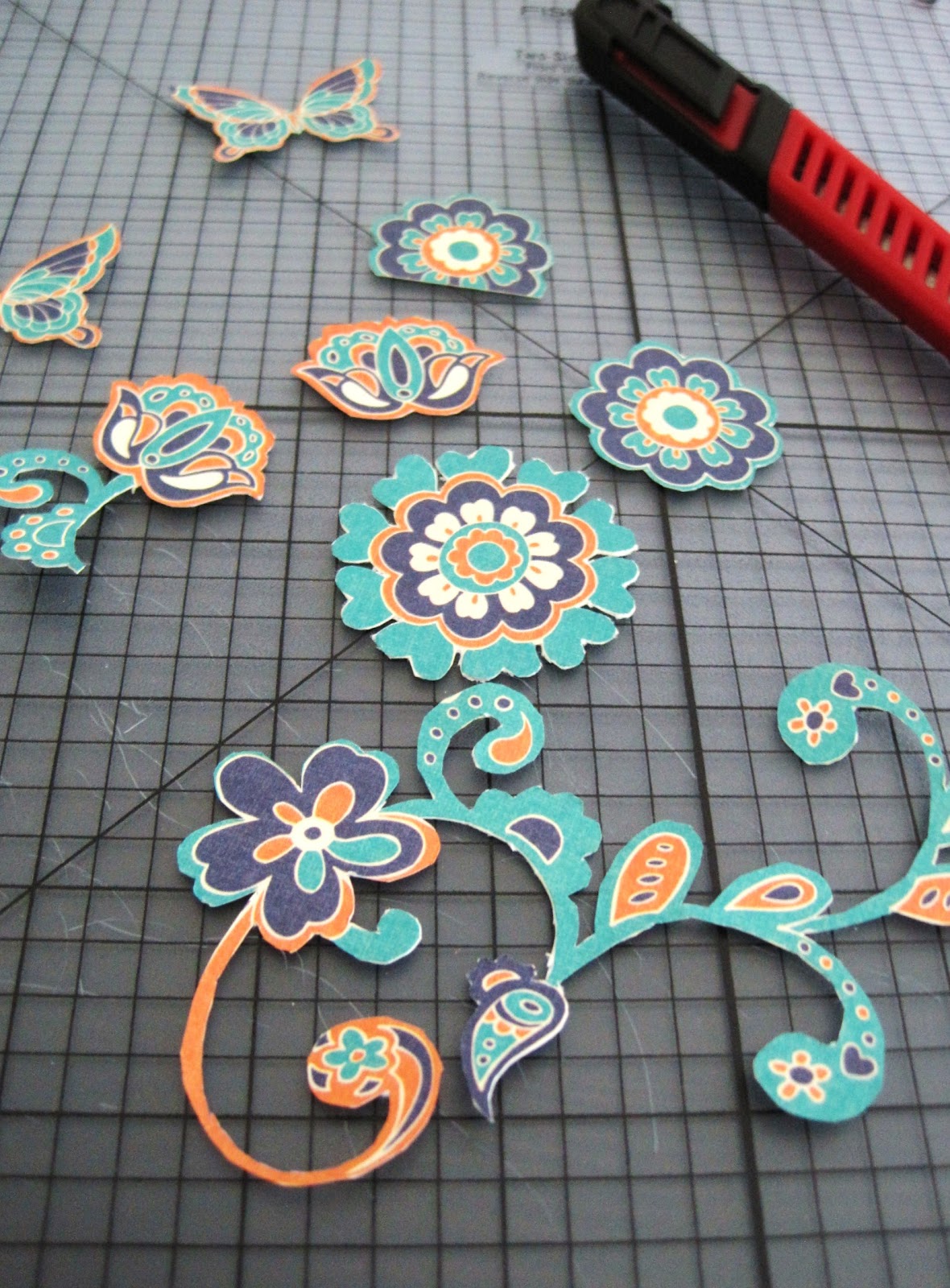RWKrafts HowTo Tuesday Make Your Own Die Cuts (without a machine!)