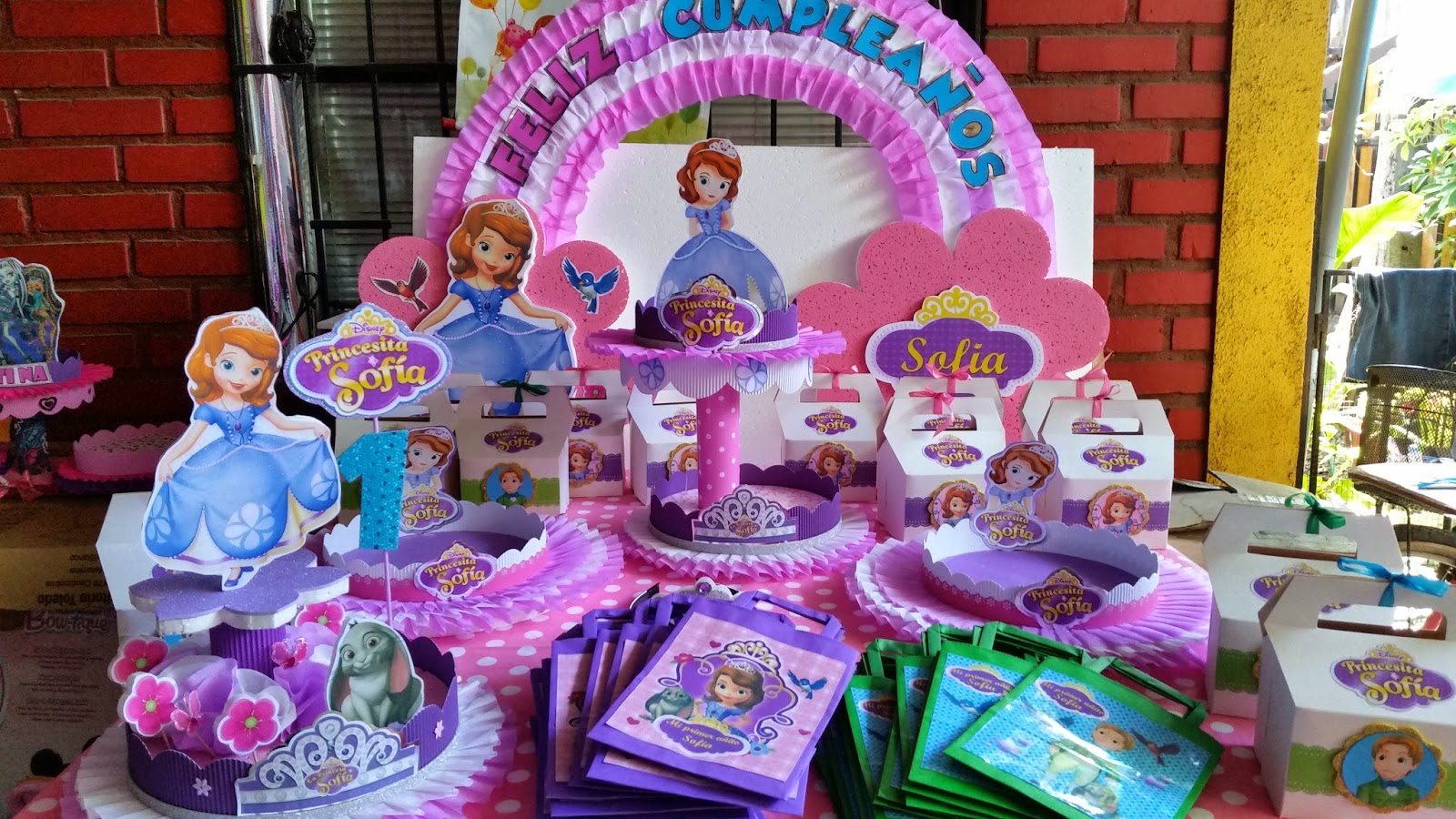 DECORACIONES INFANTILES: princesita sofia