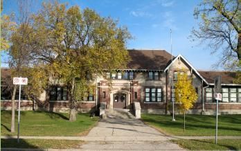 ÉDUCATION PHYSIQUE ÉCOLE ASSINIBOINE