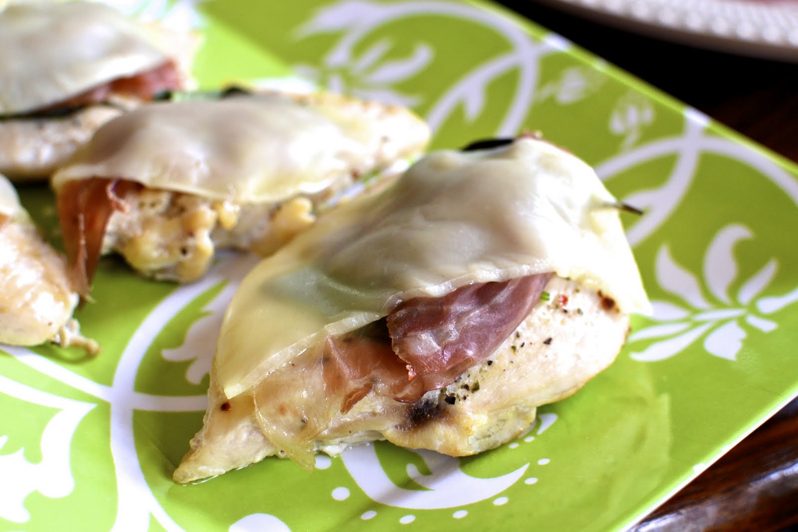 "Pointless" Meals Chicken with Prosciutto and Provolone