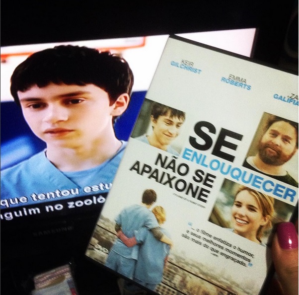 A Menina Que Comprava Livros Menina Que Via Filmes Se Enlouquecer Nao Se Apaixone Critica a menina que comprava livros