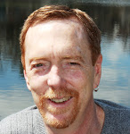 Author Davis Aujourd'Hui